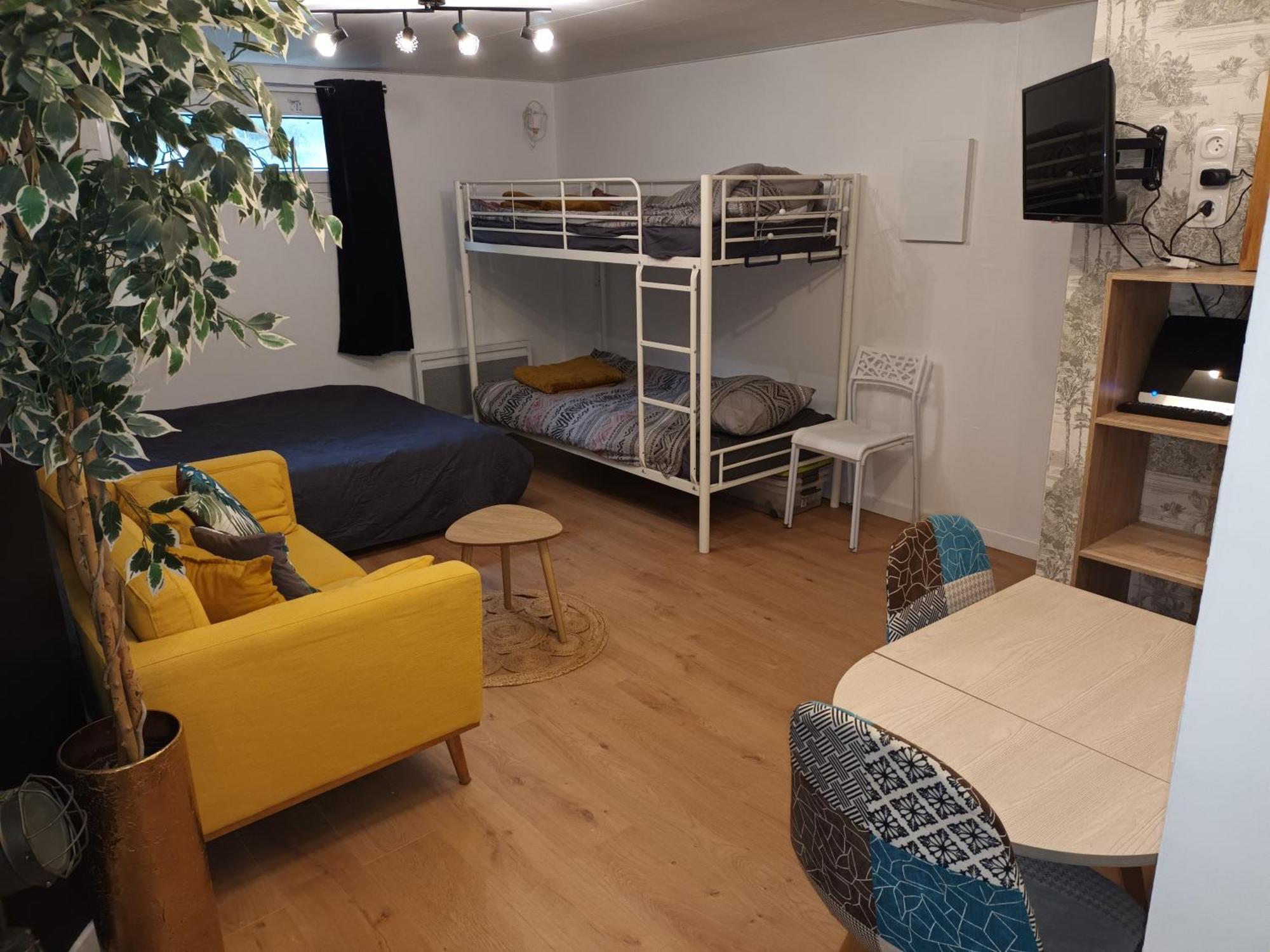 Appartement Tout Confort Le Fresne-Camilly Eksteriør billede
